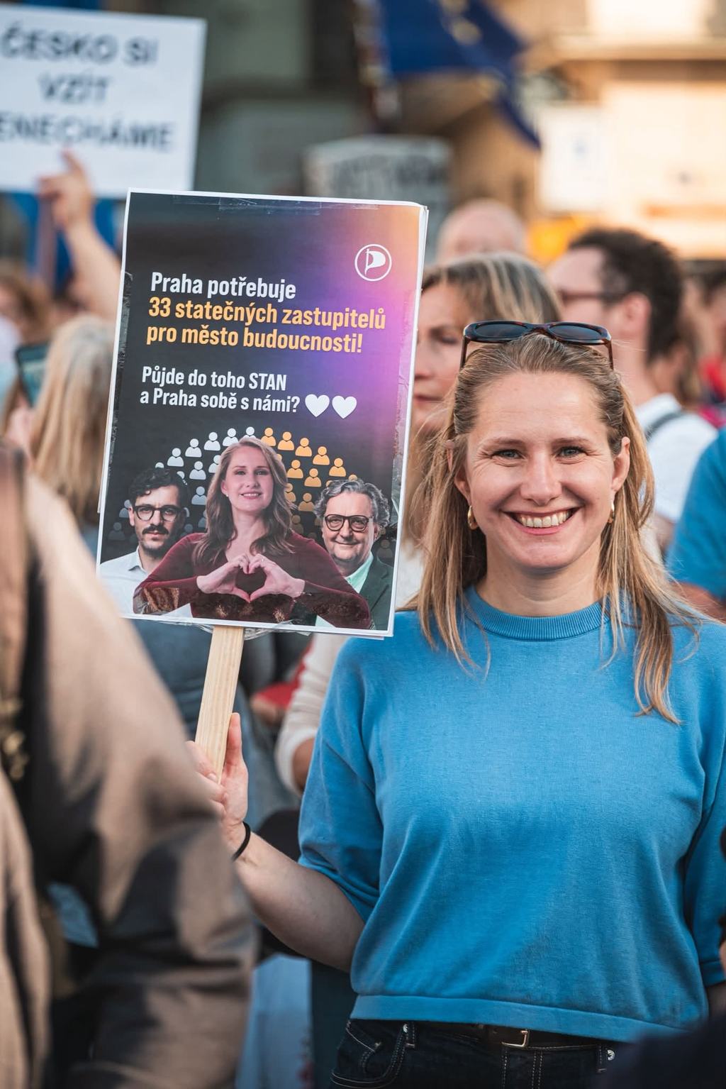 Pražští Piráti vyzvali hnutí STAN a Prahu sobě k jednání o vytvoření nové většiny na pražském magistrátu.