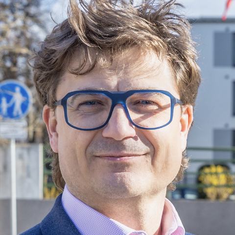 Robert Pešta
